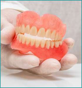 IMMEDIATE DENTURES